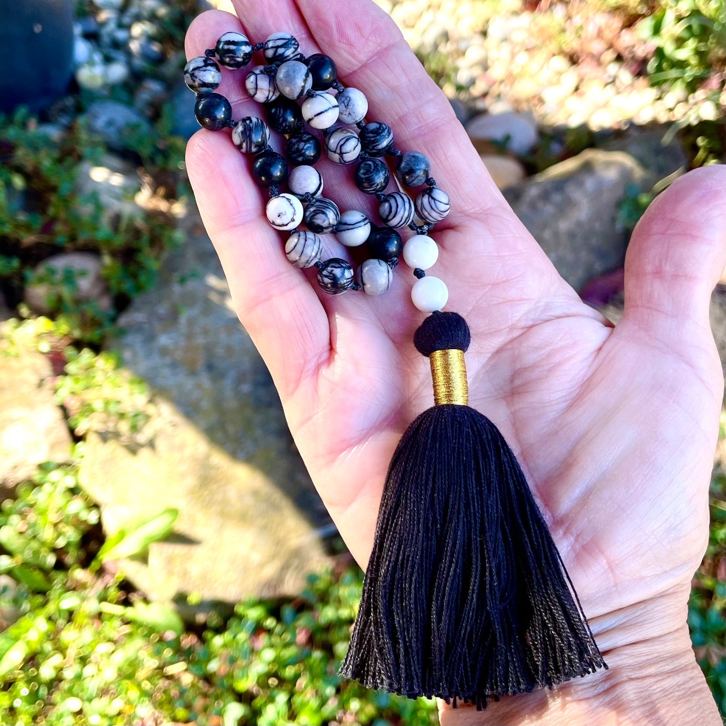 Pocket Mala, GROUNDED, CLARITY & CALM, Picasso Stone & Dendritic White Agate Gemstone, Prayer Beads
